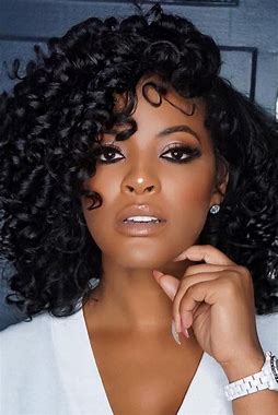 Transform Your Look with a Chic Bob: Mastering the Art of Cutting a Wig