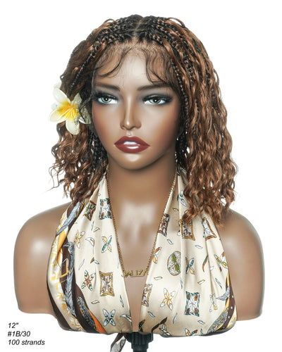 Kiki Bob - Perruque tressée carrée Boho en dentelle suisse HD pré-décolorée de 12" avec tresses et boucles Boho en cheveux naturels