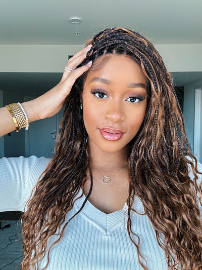 Perruque tressée de 24 po en cheveux humains bouclés légers HD Full Lace de style Boho, d'origine suisse