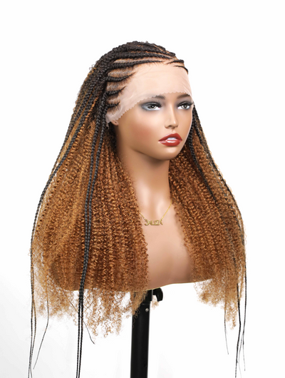 Perruque tressée de style cornrow, en cheveux humains entièrement décolorés, avec dentelle.