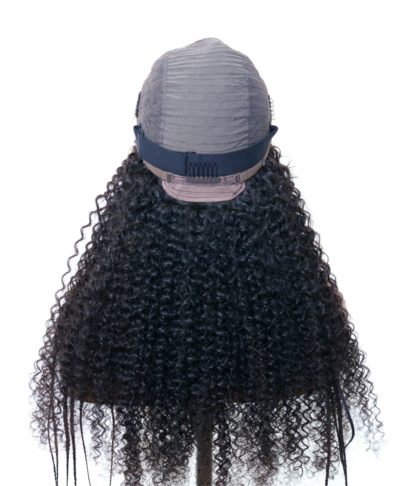 Perruque tressée de style cornrow, en cheveux humains entièrement décolorés, avec dentelle.