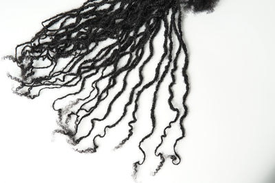 Extensions de Locs 100 % Cheveux Humains Faites à la Main, Largeur Très Fine (0,4 cm) 30 LOCS/Paquet