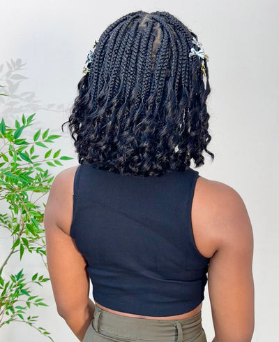 Nina - Perruque tressée sans colle, petite tête, bouts bouclés (bonnet petite taille pour petite tête)