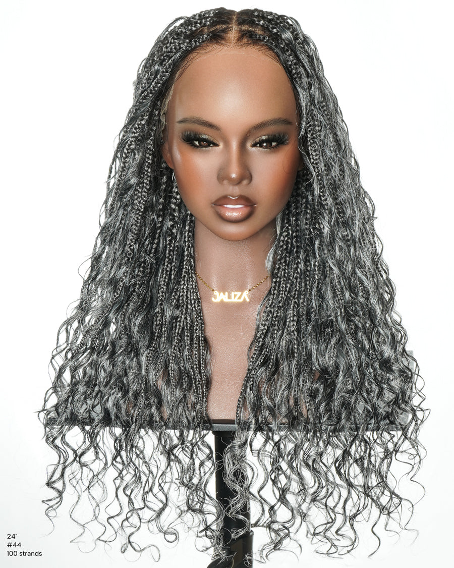 Perruque tressée de 24 po en dentelle complète « Salt & Pepper » avec cheveux humains ondulés et boucles synthétiques, base #44
